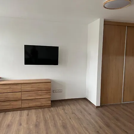 Apartman Na Namesti II Kraliky Exterior photo