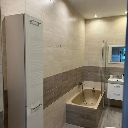 Apartman Na Namesti II Kraliky Exterior photo